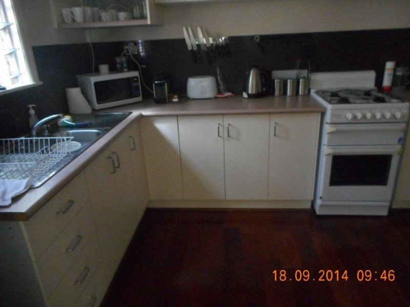 2/12 Humphrey St, West End QLD 4810