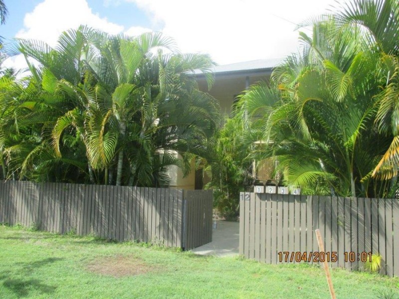 2/12 Humphrey St, West End QLD 4810