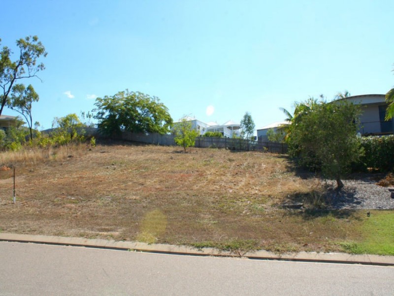 20 Minstrel Court, Bushland Beach QLD 4818