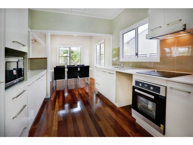 24 Rose Street, North Ward QLD 4810