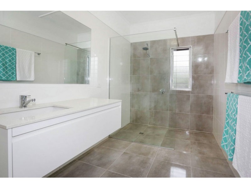 24 Rose Street, North Ward QLD 4810