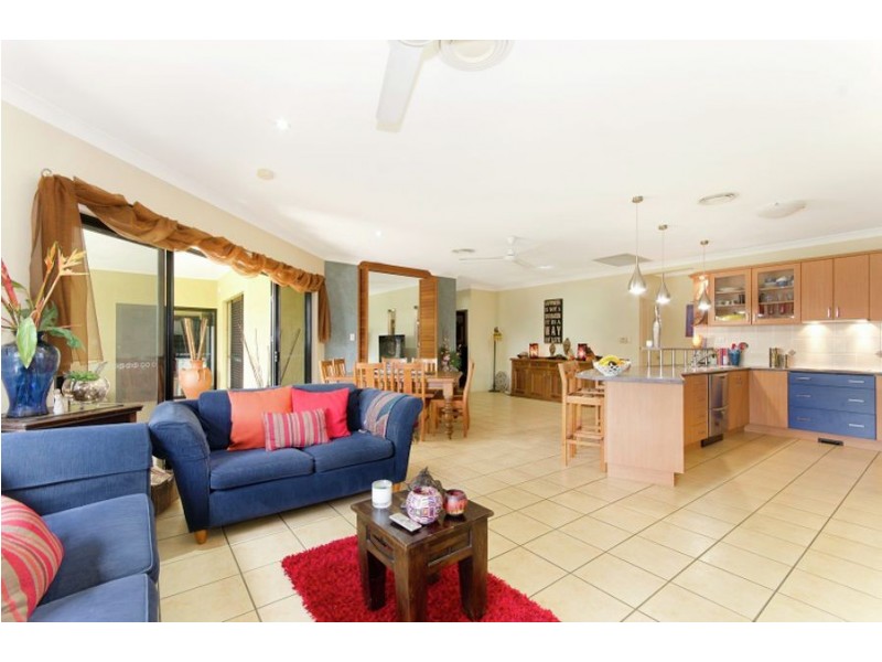 7 Sweetgum Place, Kirwan QLD 4817