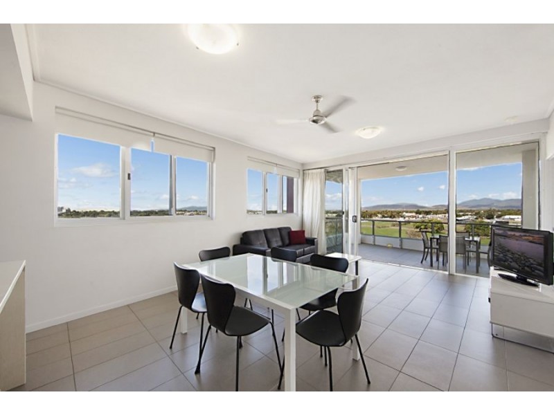 55/2 Kingsway Place, Townsville City QLD 4810