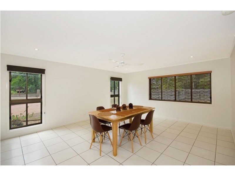 18 Bunya Street, Bushland Beach QLD 4818