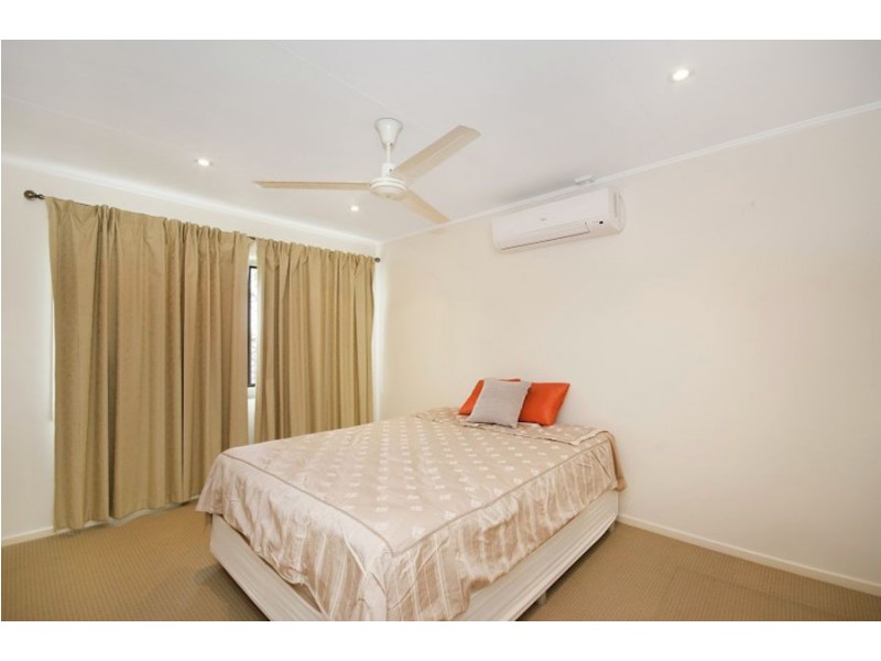 18 Bunya Street, Bushland Beach QLD 4818