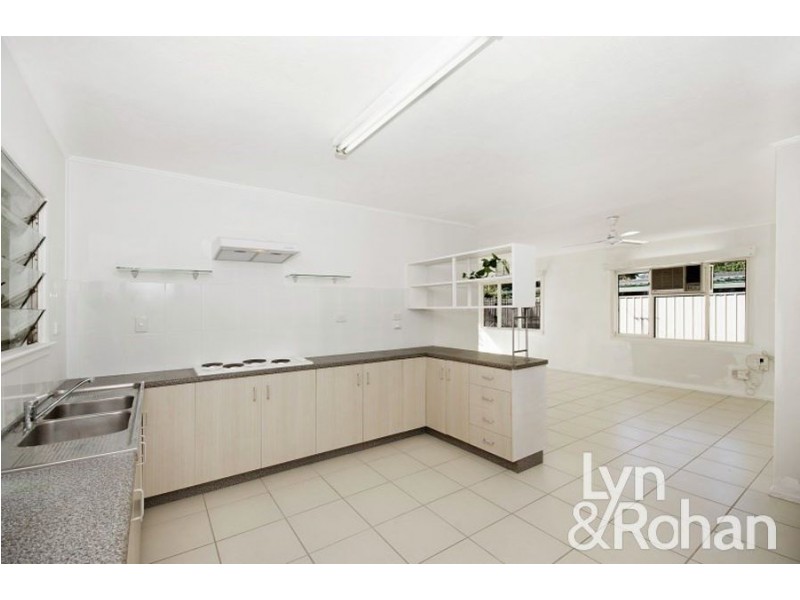 12 Kane Street, Mundingburra QLD 4812