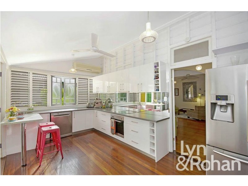 6 Garrick Street, West End QLD 4810