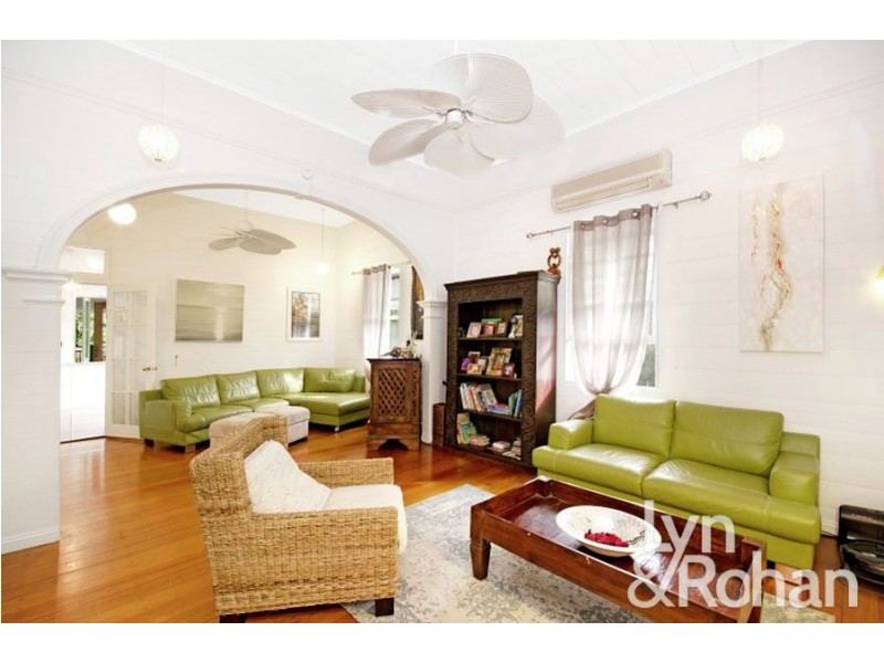 6 Garrick Street, West End QLD 4810