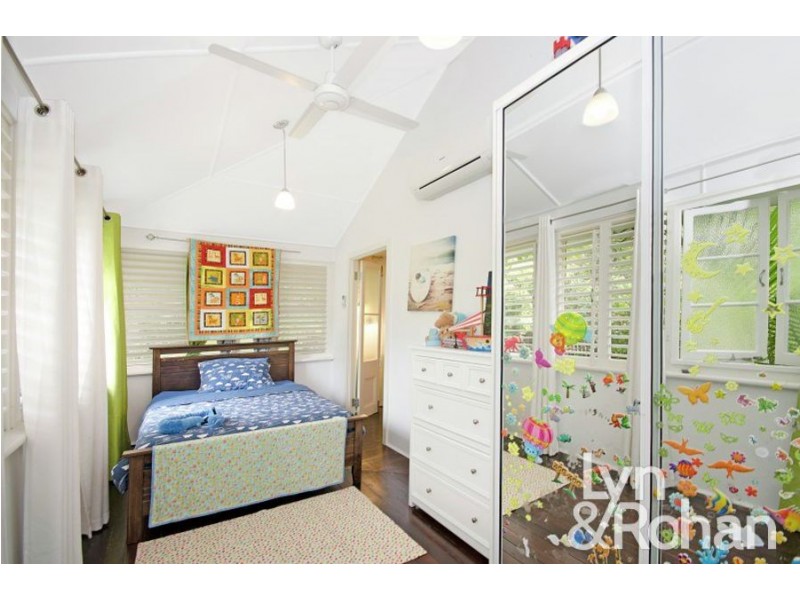 6 Garrick Street, West End QLD 4810