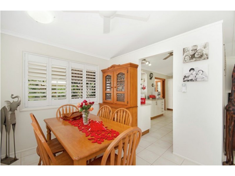 7 Mostyn Crecent, Bushland Beach QLD 4818