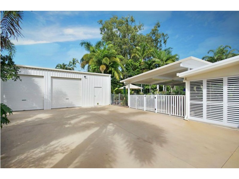 7 Mostyn Crecent, Bushland Beach QLD 4818