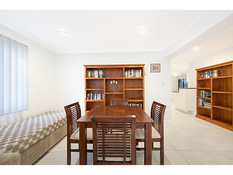 31 Peter Street, Kelso QLD 4815