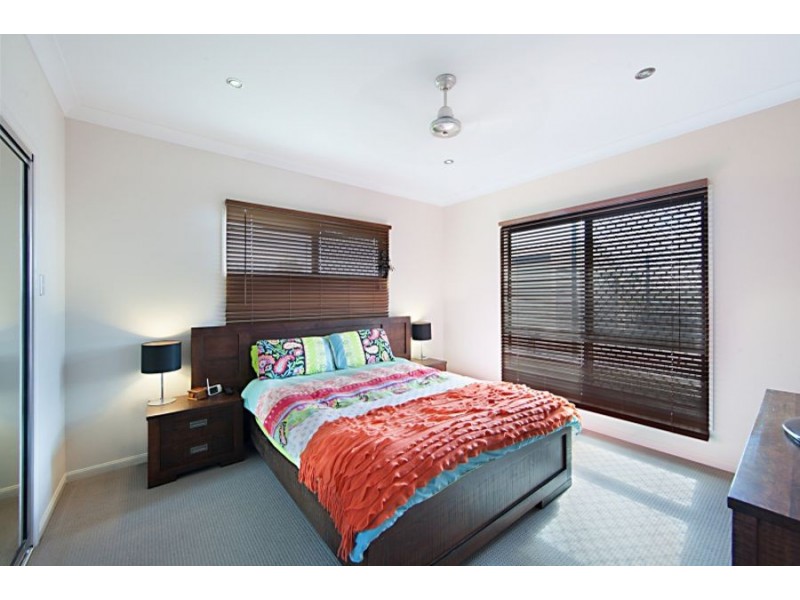 11 Deedes Crescent, Bushland Beach QLD 4818