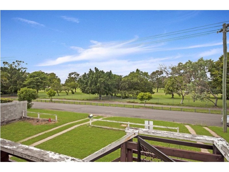 19 Lindsay Street, Rosslea QLD 4812