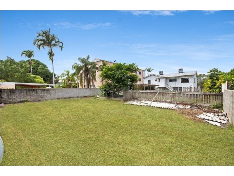 19 Lindsay Street, Rosslea QLD 4812