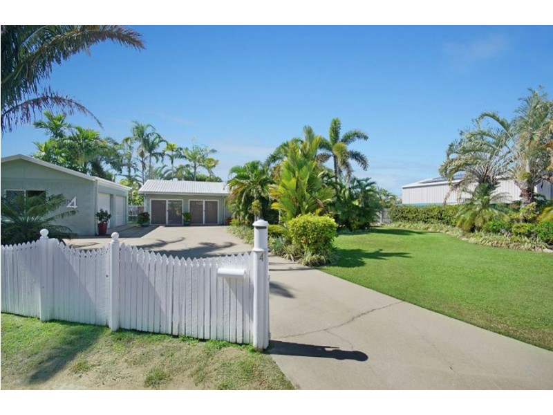 4 Linum Court, Bushland Beach QLD 4818