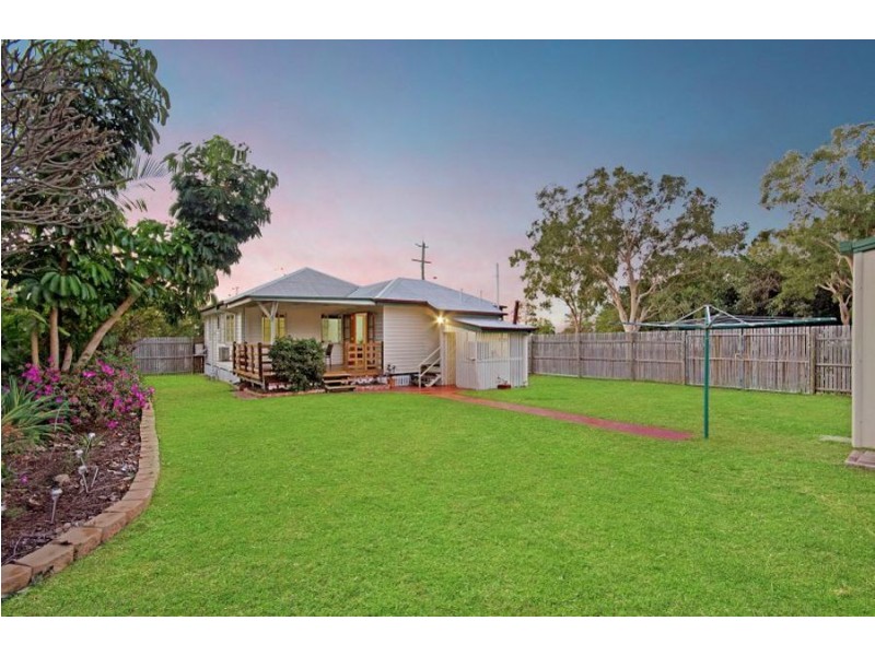 30 Royal Street, Wulguru QLD 4811