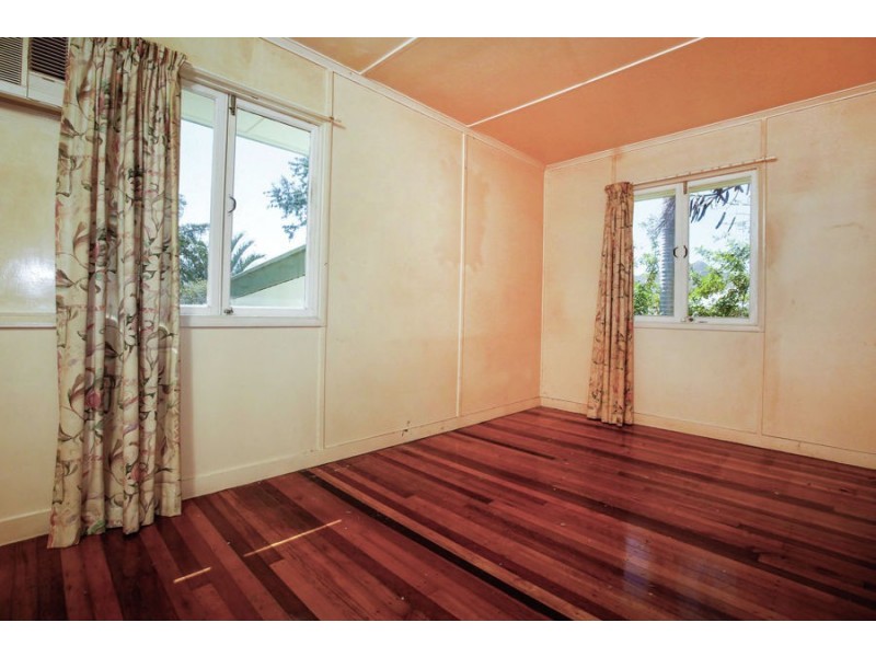 35 Clarke Street, Garbutt QLD 4814