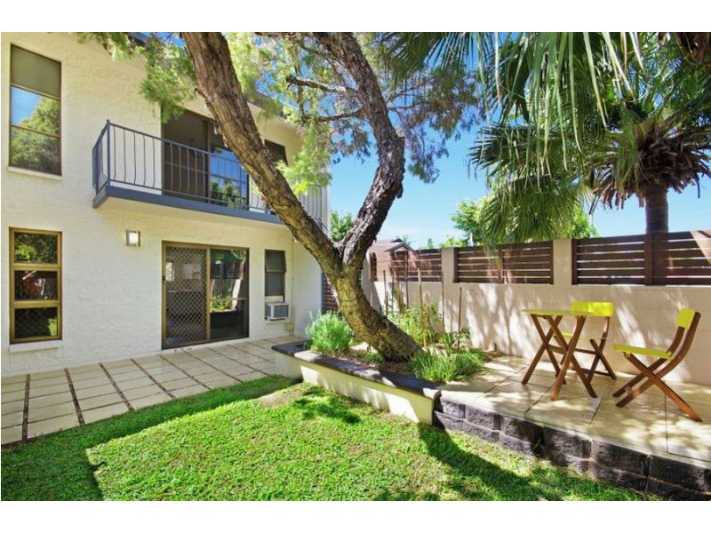 2/47 Warburton Street, North Ward QLD 4810