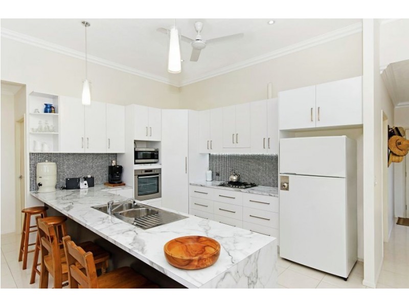 152 Goicoechea Drive, Bushland Beach QLD 4818