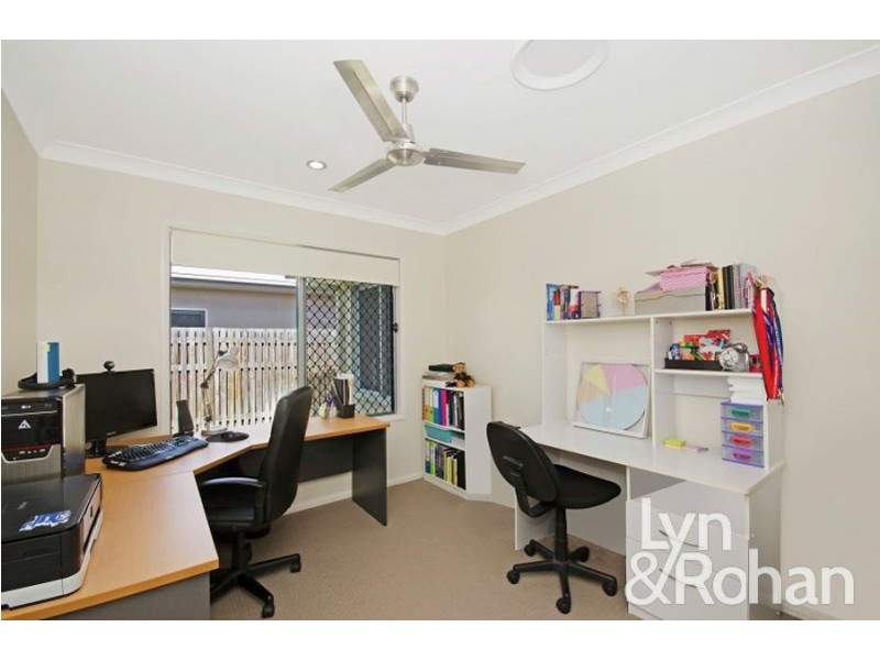 2/1 Covey Court, Burdell QLD 4818