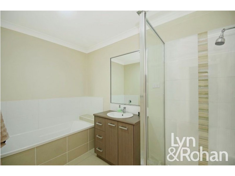 2/1 Covey Court, Burdell QLD 4818