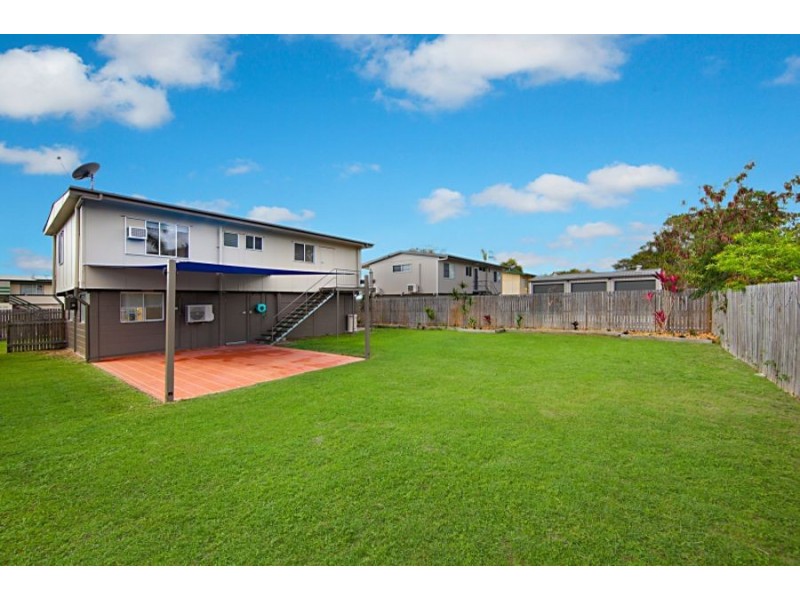 27 Davies Street, Mount Louisa QLD 4814