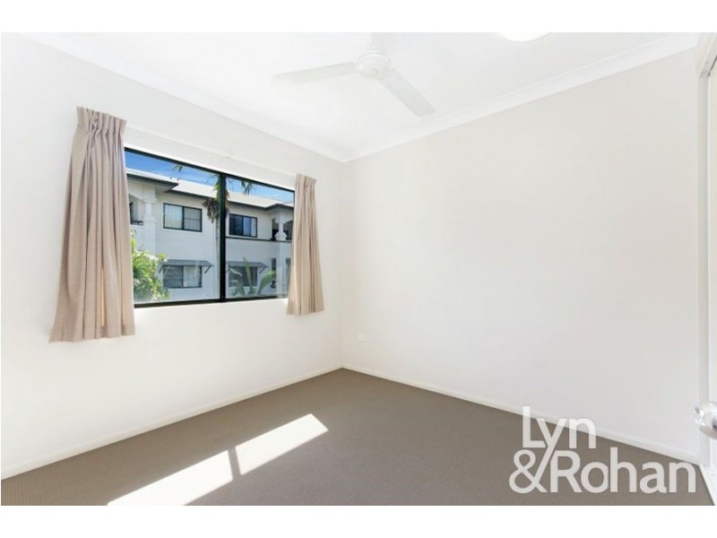 2/38 Percy Street, West End QLD 4810