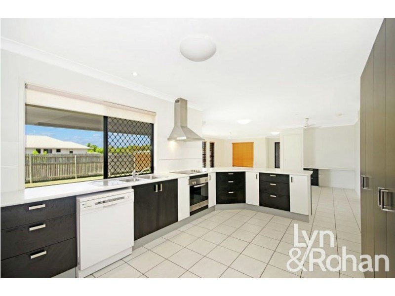 22 Aintree Avenue, Mount Low QLD 4818