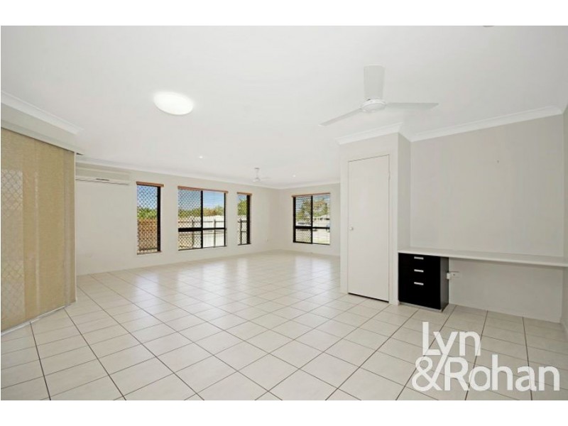 22 Aintree Avenue, Mount Low QLD 4818