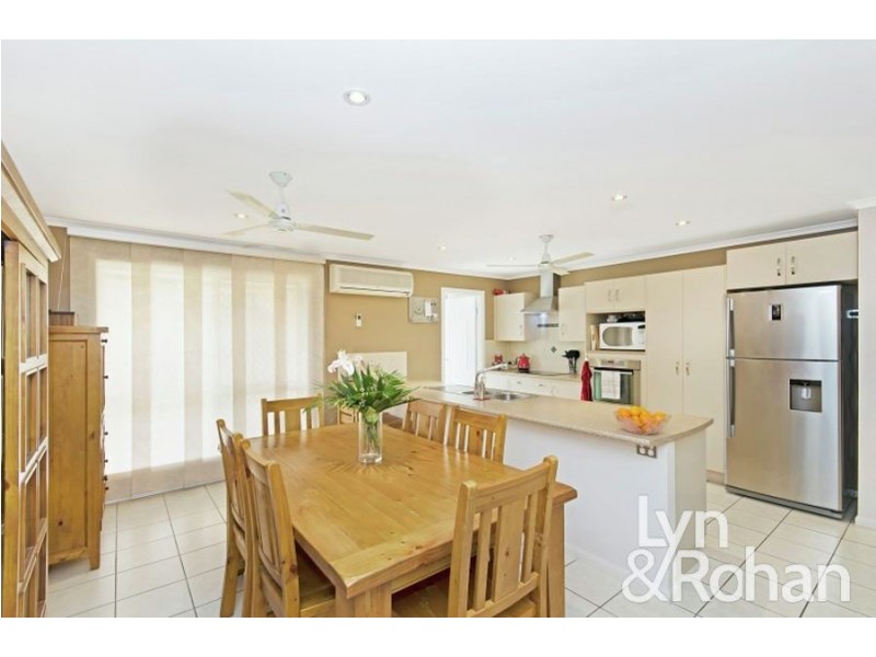 25 Crossman Place, Kirwan QLD 4817