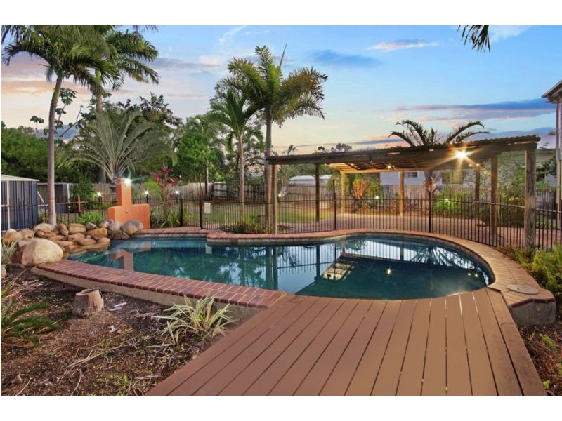 54 Hooper Street, Belgian Gardens QLD 4810