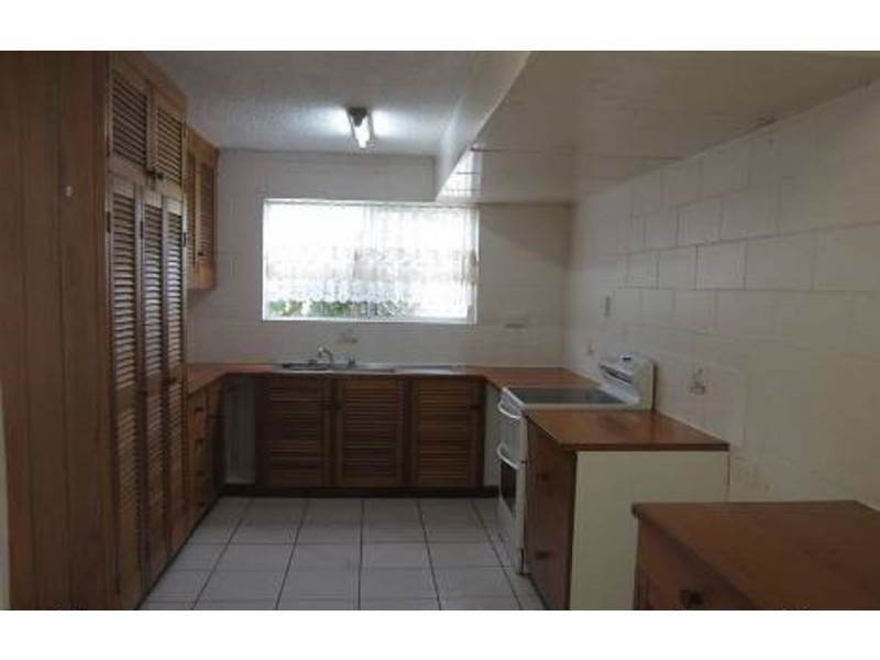 4/25 Warburton Street, North Ward QLD 4810