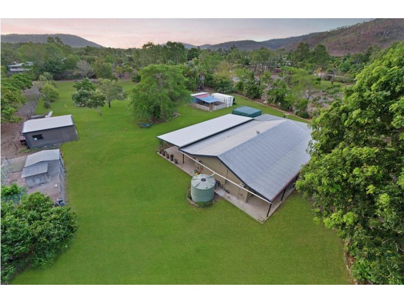 2 Moreton Bay Court, Nome QLD 4816