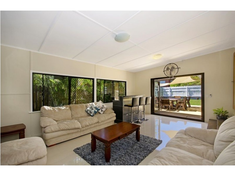 7 Bartlett Avenue, Mundingburra QLD 4812