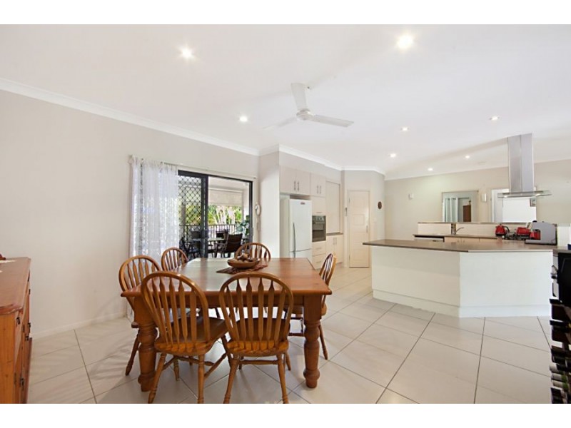 13 Endeavour Road, Bluewater Park QLD 4818