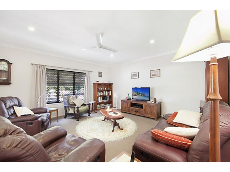 13 Endeavour Road, Bluewater Park QLD 4818