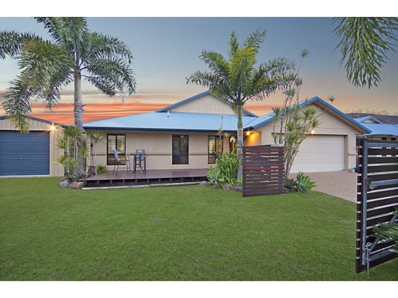 30 Crestbrook Drive, Mount Louisa QLD 4814