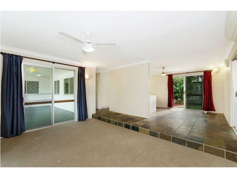 8 Framara Drive, Kelso QLD 4815