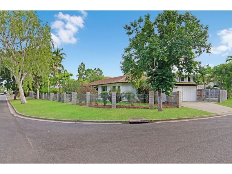 8 Framara Drive, Kelso QLD 4815