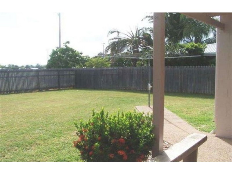 12 Sandstone Drive, Kirwan QLD 4817