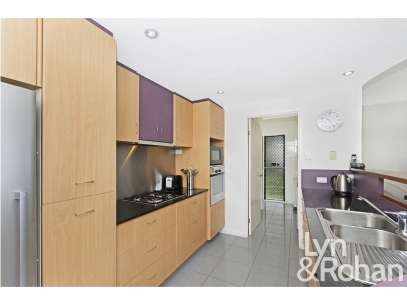 2/5 Glamis Court, Castle Hill QLD 4810