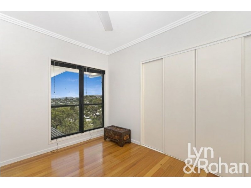 2/5 Glamis Court, Castle Hill QLD 4810