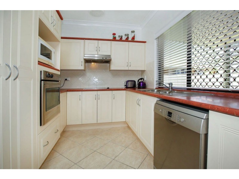 8 Cleary Street, Kirwan QLD 4817