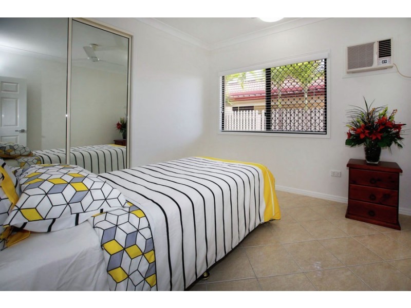 8 Cleary Street, Kirwan QLD 4817