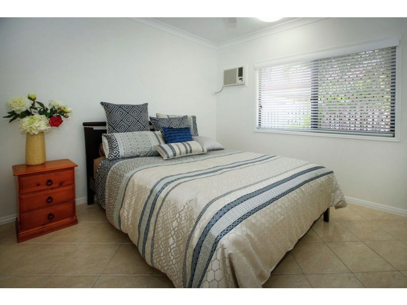 8 Cleary Street, Kirwan QLD 4817