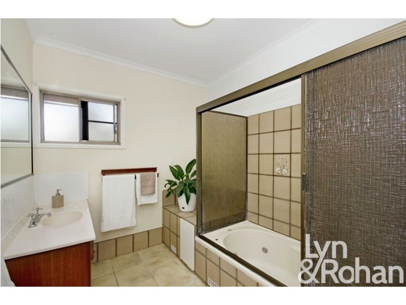 840 Flinders Highway, Oak Valley QLD 4811