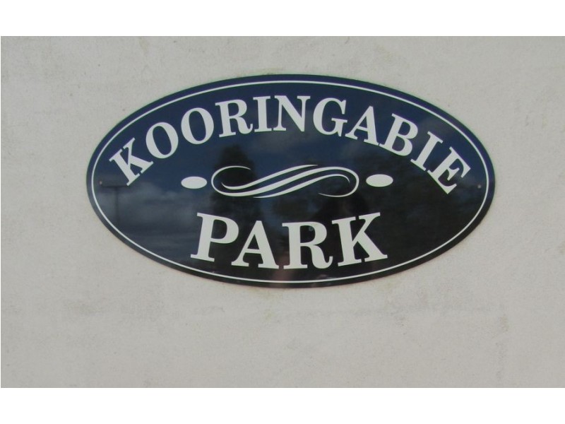 840 Flinders Highway, Oak Valley QLD 4811