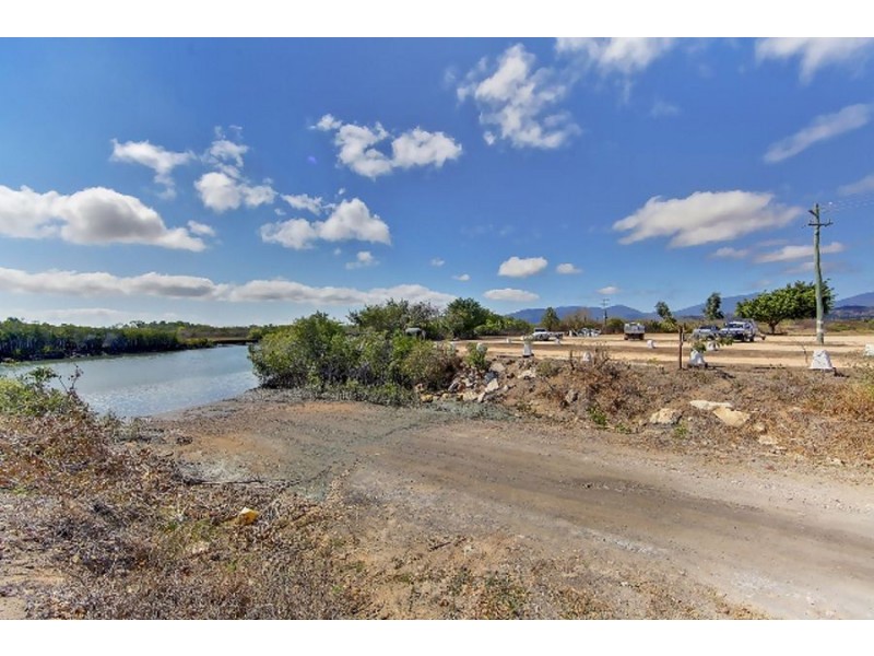 39 Lyons Crescent, Nome QLD 4816