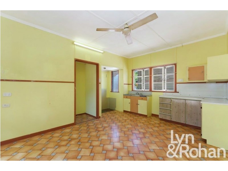 27 Downs Street, Gulliver QLD 4812